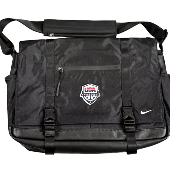 nike departure ii messenger bag